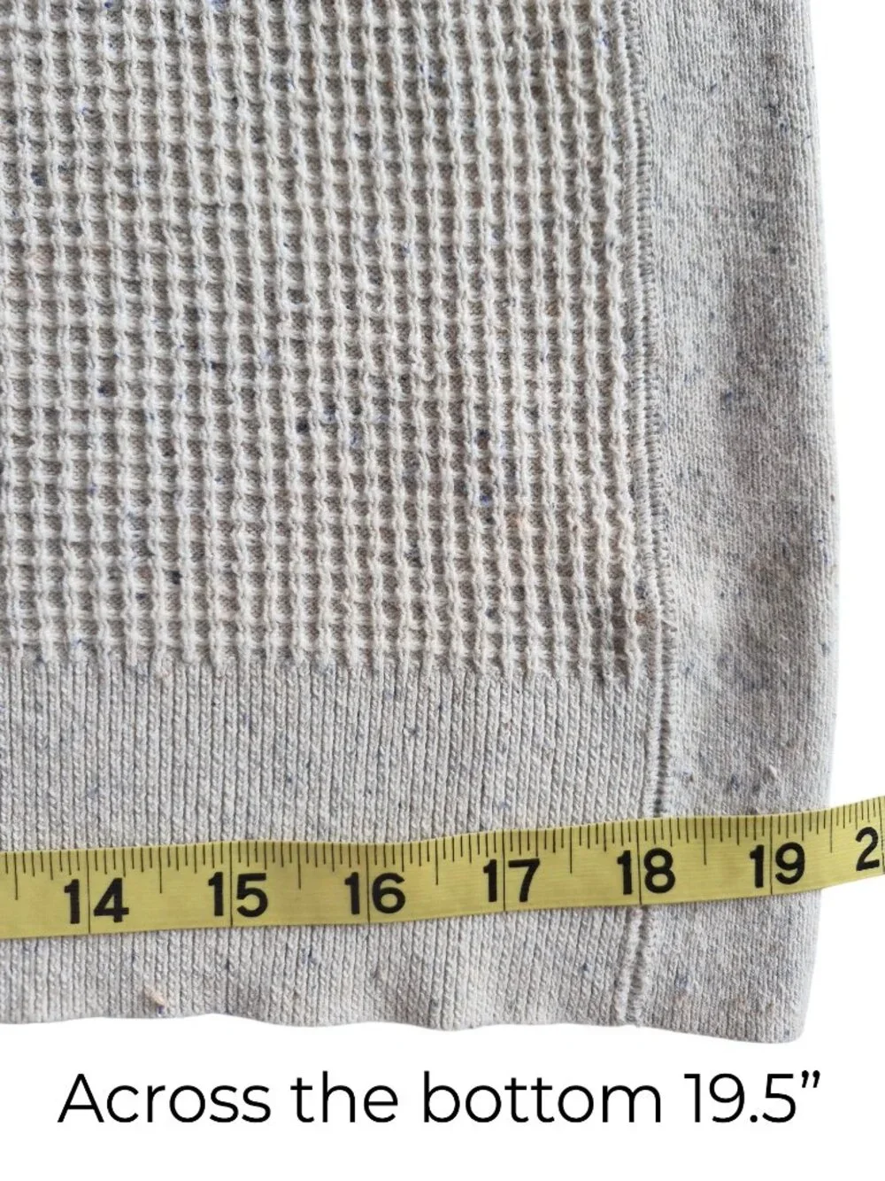Banana Republic Thermal Waffle Weave Long Sleeve Henley Tee Oatmeal Color M